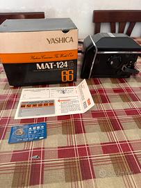 Yashica MAT-124G