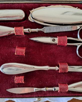 Antica parure manicure in acciaio 1920/30