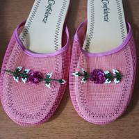 ciabatte e scarpe per piscina 