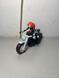 Kinder Maxi Sorpresa Pasqua Avengers Black Widow