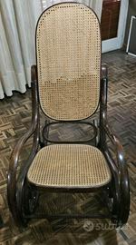 Sedia a dondolo vintage