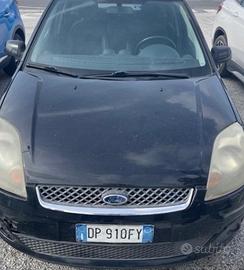 FORD FIESTA 1.4 TDCI 5 PORTE NEOPATENTATI