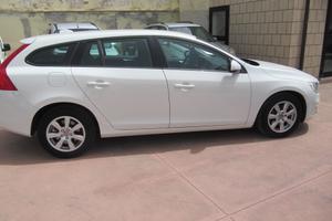 Volvo V60 D4 R-design Kinetic - automatico