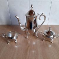 Set vintage teiera, brocca per latte zuccheriera