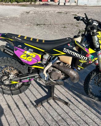 Husqvarna TE300 2021