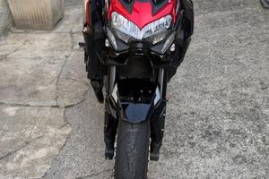 🏍️ Kawasaki Z900 2024 – Pochissimi km – Accessori