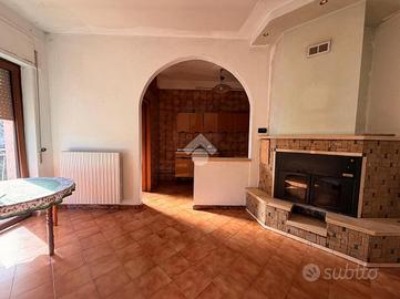 5 LOCALI A SANTERAMO IN COLLE