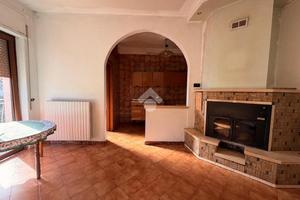 5 LOCALI A SANTERAMO IN COLLE