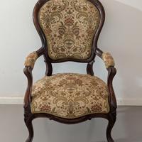 Poltrona antica in legno