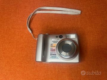 Nikon Coolpix 5200
