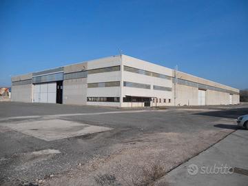 Capannone Industriale 2800mq coperti a Nettuno
