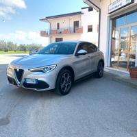 Alfa Romeo Stelvio 2.2 Turbodiesel 160 CV AT8 RWD 