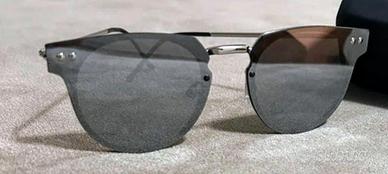 occhiali da sole Spitfire mai usati 