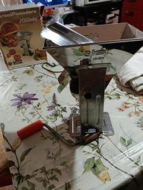 Macchina spremi pomodori salsa passata INOX