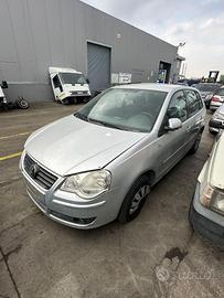 RICAMBI USATI AUTO VOLKSWAGEN Polo 4° Serie 1.4 D