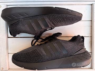 Scarpe Uomo Adidas N. 42 2/3 Palestra Running