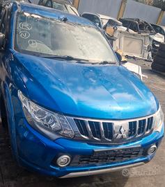 Mitsubishi L200 2.5d anno 2018 per ricambi (2a)