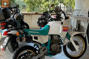 Honda NX 650 Dominator 