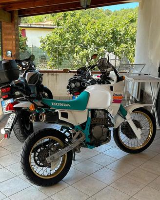 Honda NX 650 Dominator 