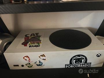Xbox serie s + 2 controller