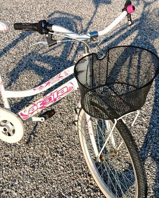 bici ragazza donna