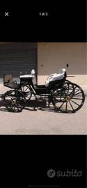 Carrozza d'epoca tutta restaurata
