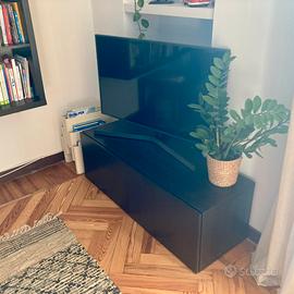 mobile TV IKEA Besta