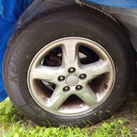 pneumatici P235/60R16 e cerchi in lega toyota rav4