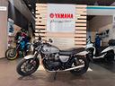 triumph-street-twin-gold-line