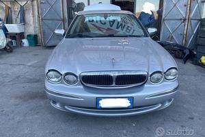 Ricambi Jaguar X-Type X400 2.1 benz 156cv del 2002