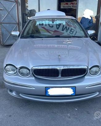 Ricambi Jaguar X-Type X400 2.1 benz 156cv del 2002