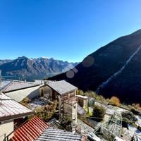 CASA SEMINDIPENDENTE A FONTENO