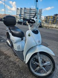 Scarabeo 50 bianco 