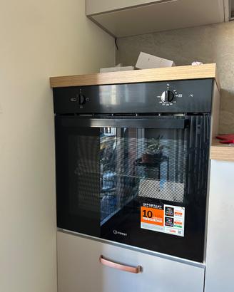 Forno da incasso Indesit IB22REX