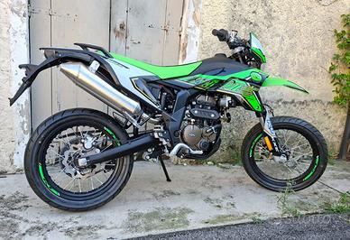 MOTARD KL KXE 125cc*MOT. APRILIA LC