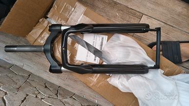 Forcella ammortizzata per e-bike 20x4. 0