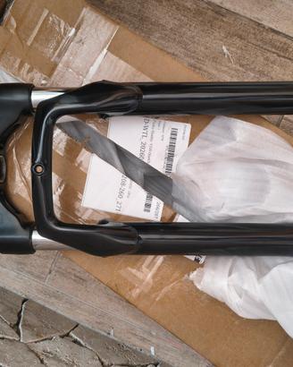 Forcella ammortizzata per e-bike 20x4. 0
