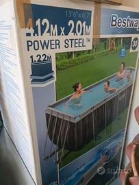 Piscina gonfiabile usata poco – €450