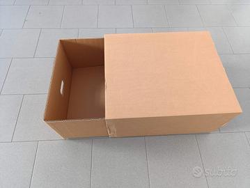 scatole con cassetto in cartone per cambio armadi