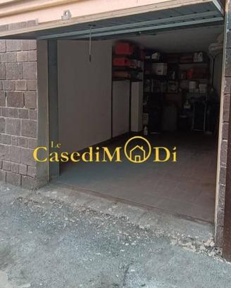 Box / Garage di 20 m² a Livorno