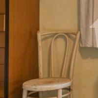 Due sedie Thonet bianche