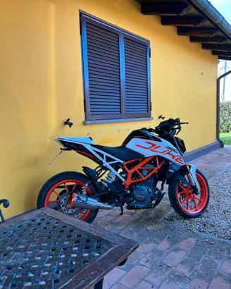 ktm duke 390