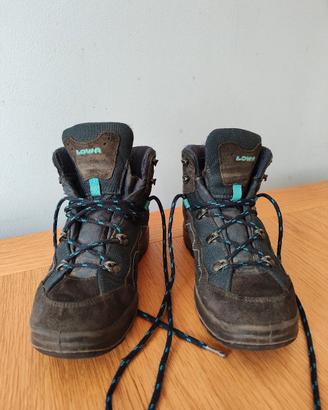 Scarponcini trekking Lowa taglia 35