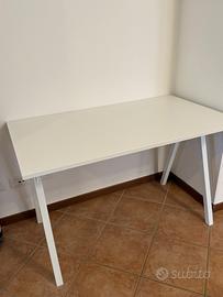 Scrivania IKEA TROTTEN 120x70 cm – bianca