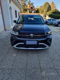 Volkswagen Tcross aprile 2024