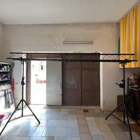 Americana per palco con stativi a manovella