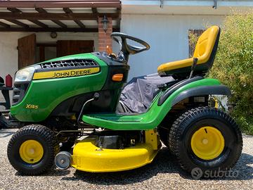 Trattorino tagliaerba John deere x145