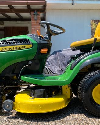 Trattorino tagliaerba John deere x145