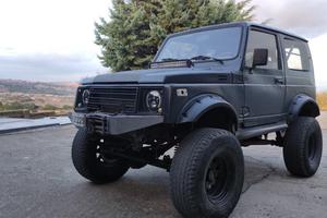 Suzuki samurai sj413