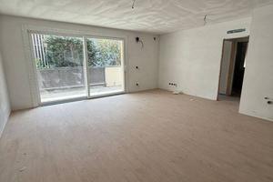 Appartamento di 130 m² con 4 locali e box auto a P